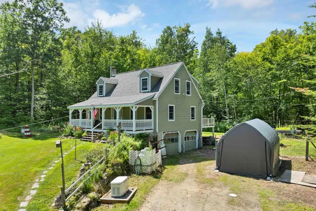Popular Kanasatka Lake Real Estate