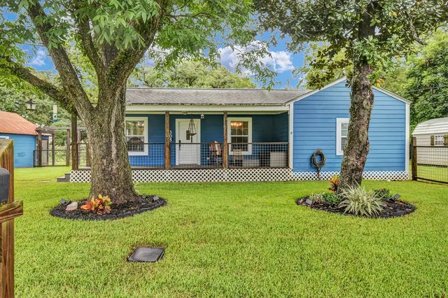 Popular (S8222) CWC COMM AREA Real Estate
