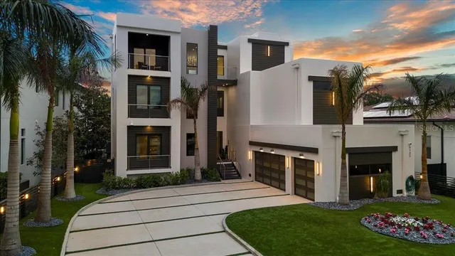 Popular BEACH PARK Real Estate