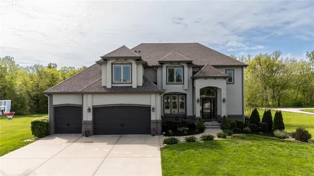 Popular Oakbrook Real Estate