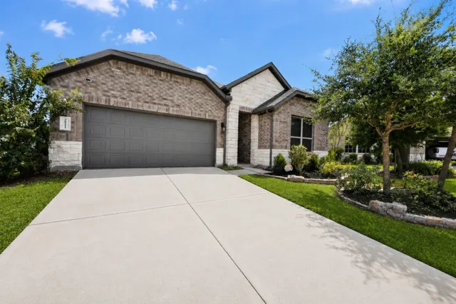 Popular Fairwater Real Estate