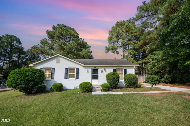 Popular Buttonwood Acres Real Estate