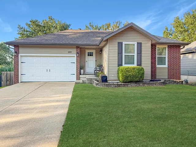 Popular Hearthside Hills Real Estate