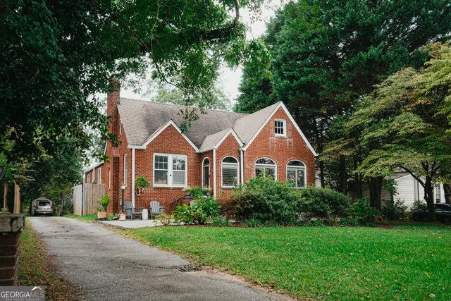Popular Downtown Social Circle Real Estate