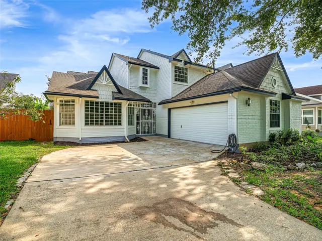 Popular Ashford Park Sec 06 Real Estate
