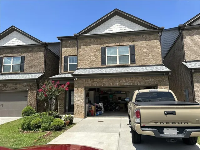 Popular Creekside Woods Real Estate