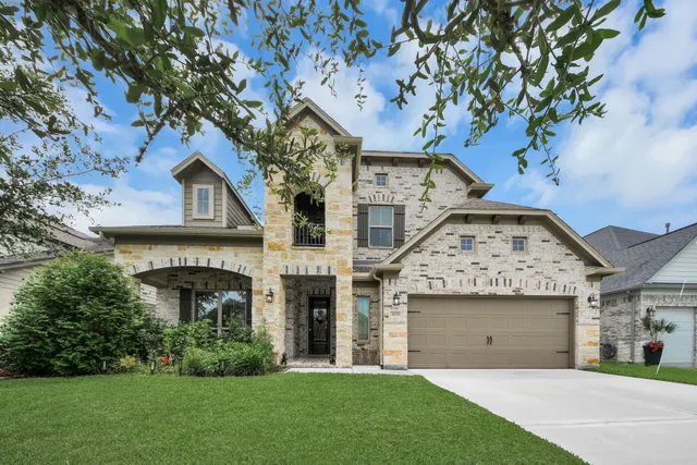 Popular Briarwood Crossing Sec 7 Real Estate