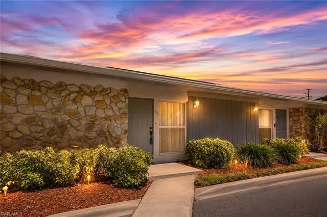 Popular COCOHATCHEE VILLAS Real Estate