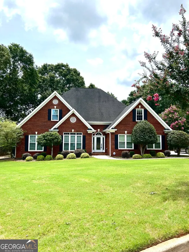 Popular Chateau Corners Real Estate