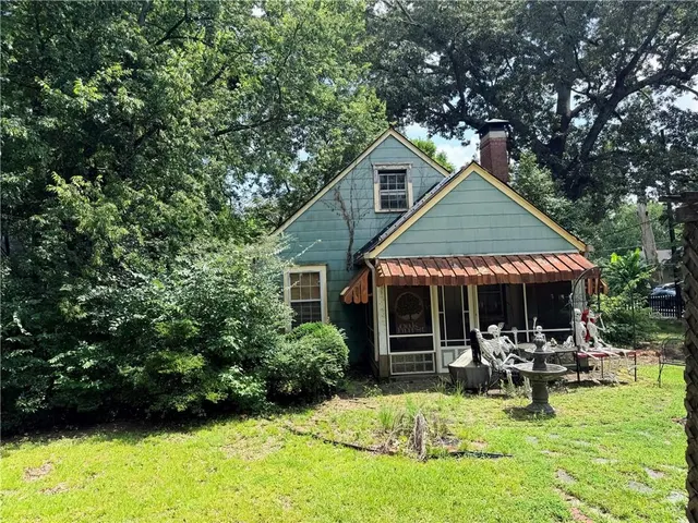 Popular Oakhurst Real Estate