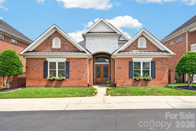 Popular Laurel Creek Real Estate