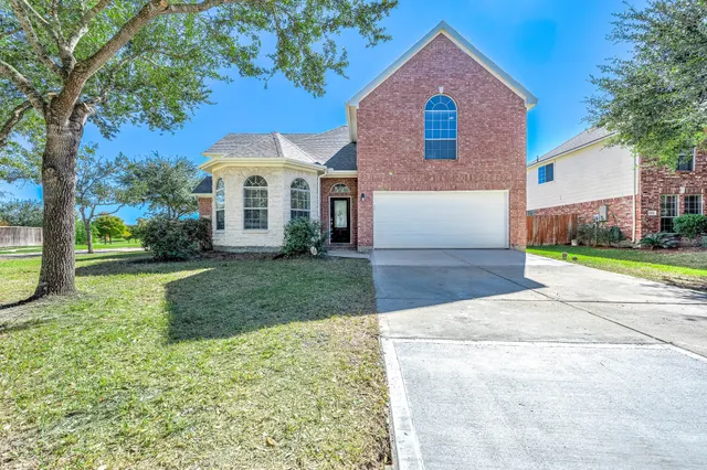 Popular Rosharon Real Estate