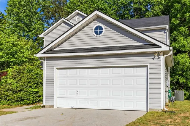 Popular Magnolia Ridge Real Estate