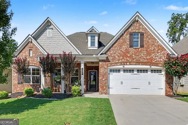 Expensive WALNUT PARK AT MUNDY MILL Real Estate