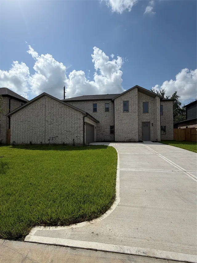 Popular Devonshire Pk Real Estate