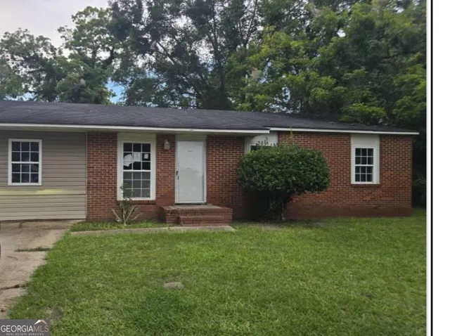 Cheap Camilla Real Estate