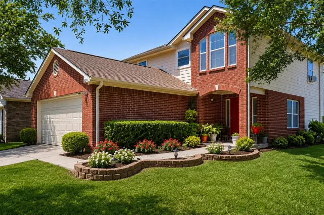 Popular Post Oak Place Real Estate