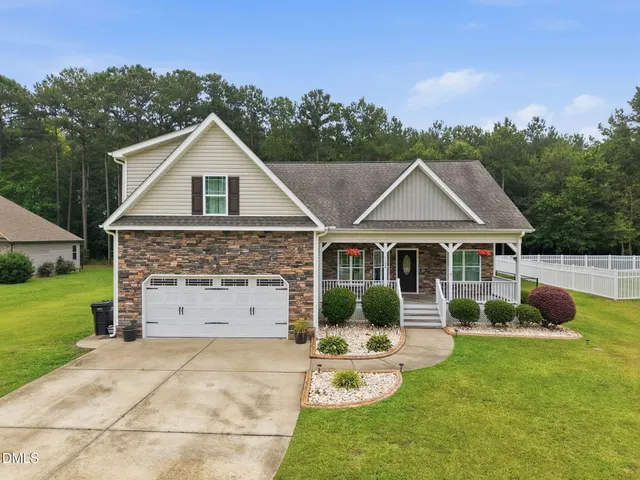 Popular Cambridge Farms Real Estate