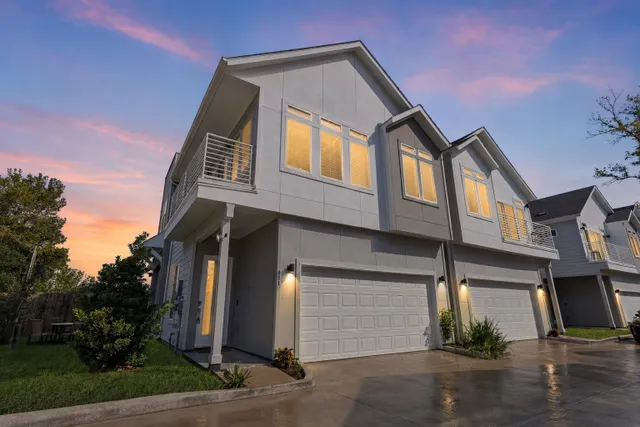 Expensive Prosper Villas Real Estate