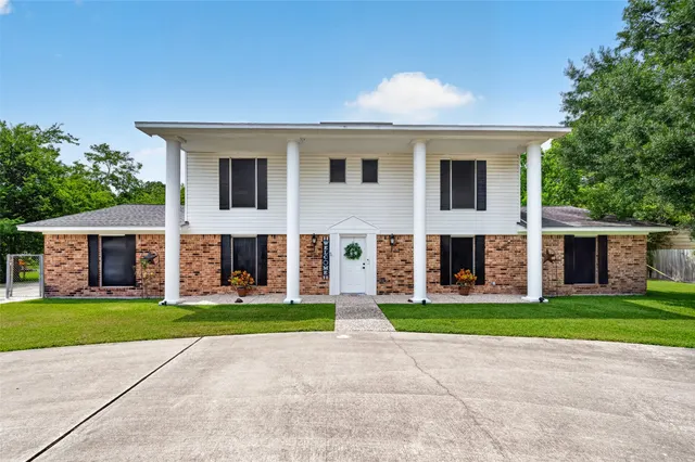 Popular Shadycrest Pearland Real Estate