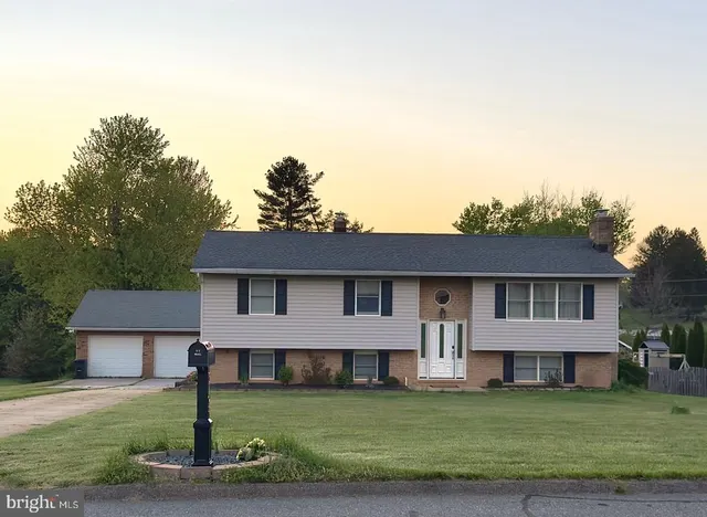 Cheap Hunting Ridge Real Estate