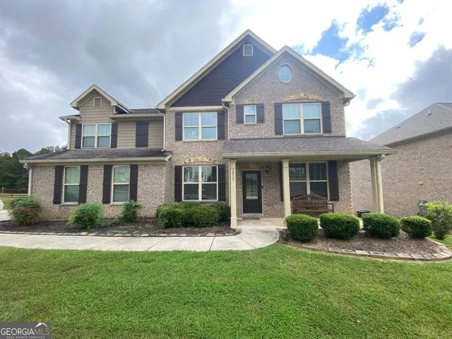 Popular Centennial Village Real Estate