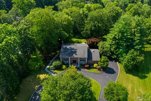 Popular Saw Mill Park Real Estate
