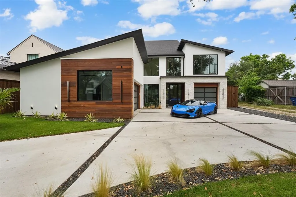 9457 Waterview Road exterior