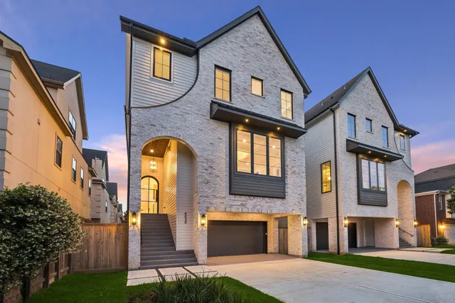 Popular Ayshire Real Estate