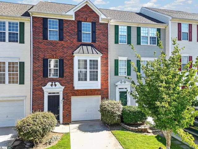 Popular Carlton Place Real Estate