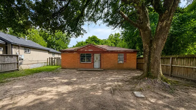 Cheap 12 Spring East Real Estate