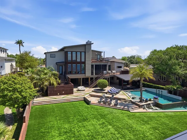 Expensive 33 Midtown - Galveston Real Estate