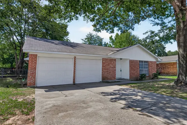 Popular Pine Crest Real Estate