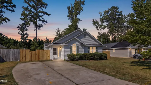 Popular Huntsmoor Real Estate