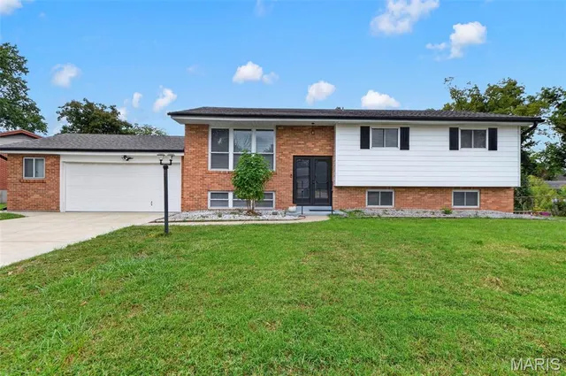 Popular Patrina Court Real Estate