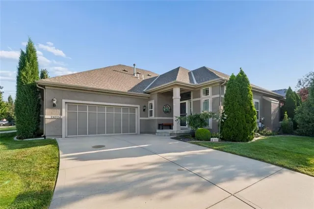 Popular Prairie Brook Villas Real Estate