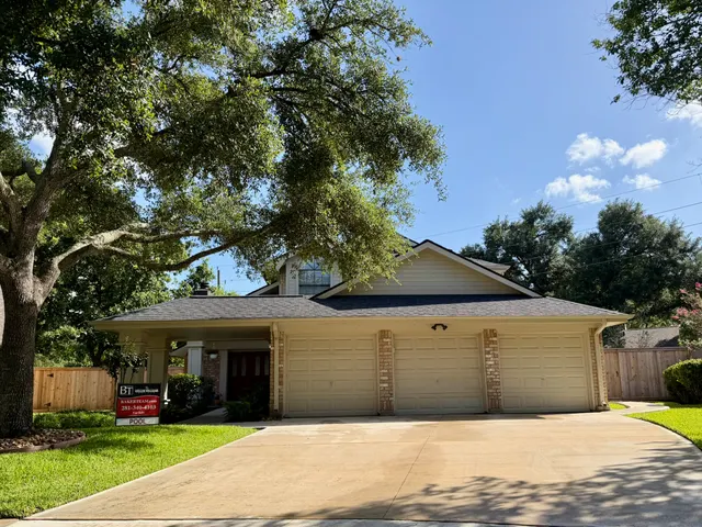 Popular Woodstream Sec 3 Real Estate