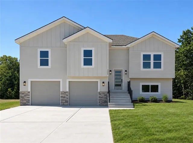 Popular Riverwood Real Estate