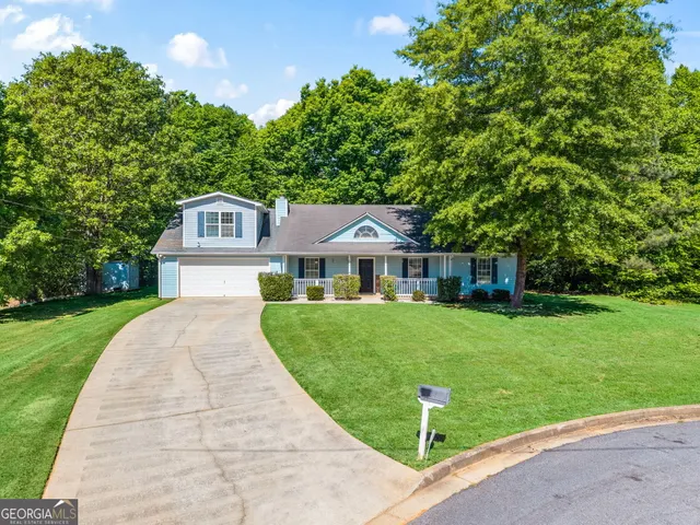 Cheap CYPRESS POINTE Real Estate