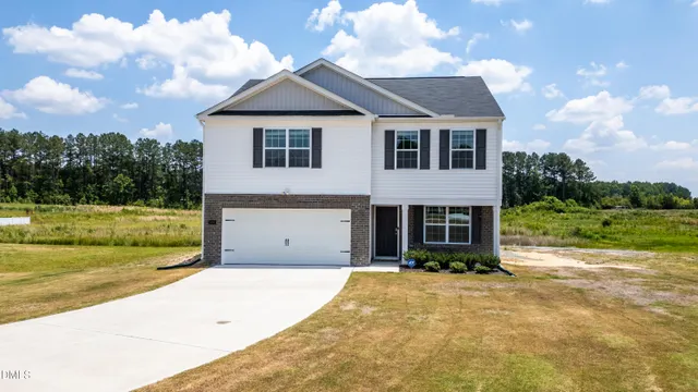 Popular Hunters Crossing Real Estate