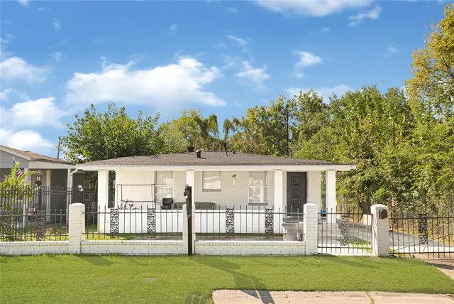 Popular Jacinto City Real Estate