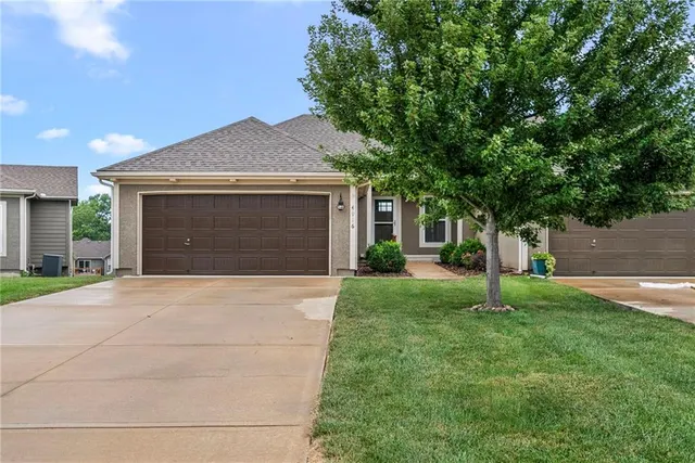 Popular Hollingsworth Estates Real Estate