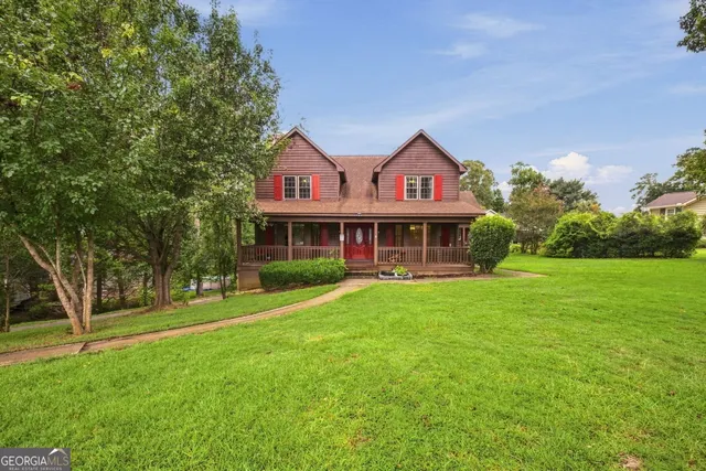 Popular Pineworth Real Estate