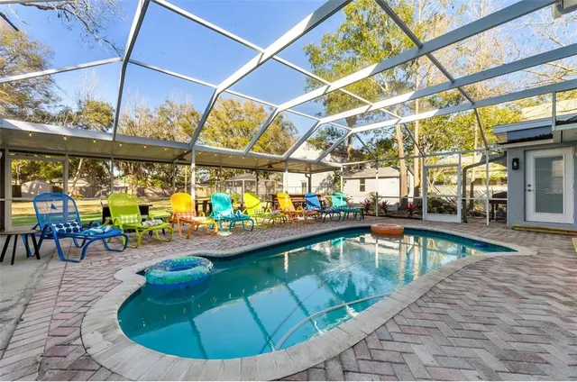 Popular YEATS 1ST ADD TO PORT TAMPA CIRCLE Real Estate