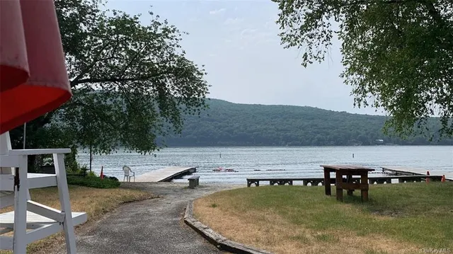 78 Lake Trail, Greenwood Lake NY 10925