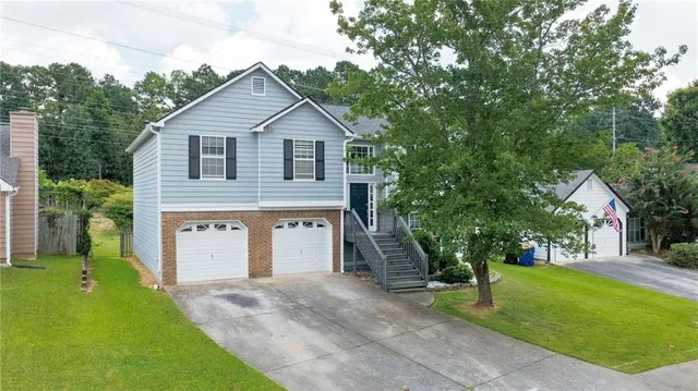 Popular IVEY PARK Real Estate