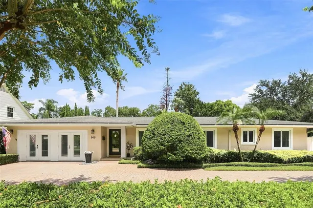 Expensive OAKLAND SHORES Real Estate