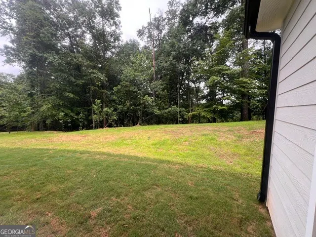 Listing Thumbnail Image 31