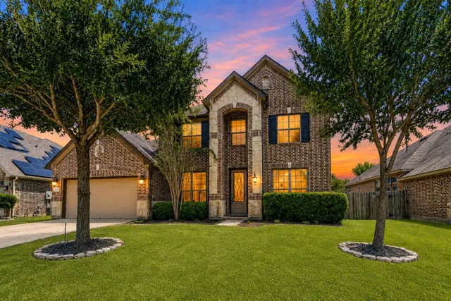 Popular Savannah Bend Real Estate