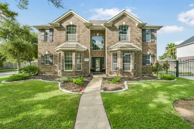 Popular Lakes Fairfield Real Estate